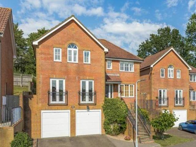 House for sale in Alderbrook, Wealden