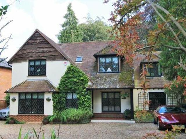 House for sale in Crowthorne