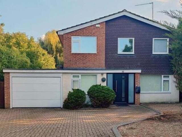 House for sale in Crowthorne