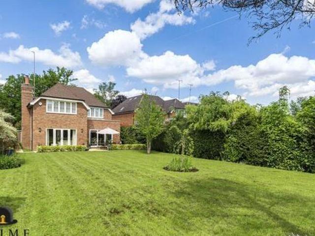 House for sale in Crowthorne, Bracknell Forest