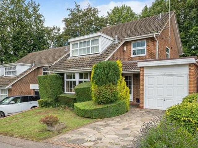House for sale in Batchworth, Hertfordshire