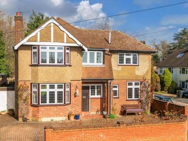 House for sale in Batchworth, Hertfordshire