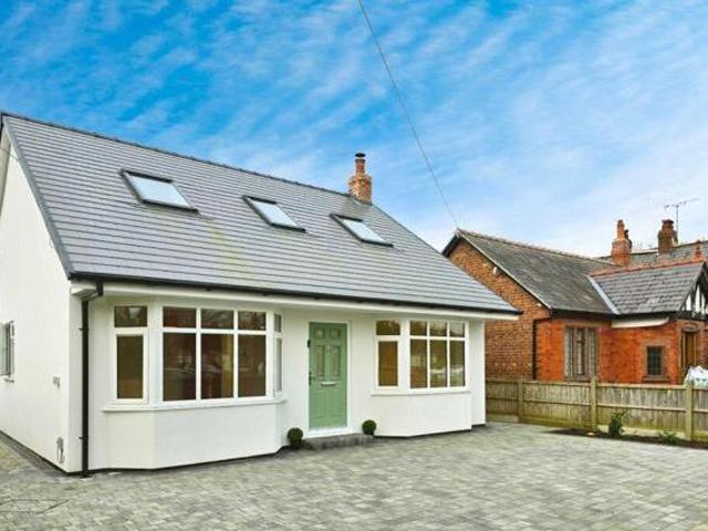 House for sale in Hough Green, Two Mills