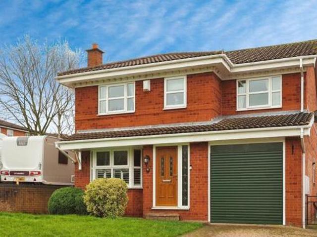 House for sale in Staincross, South Yorkshire