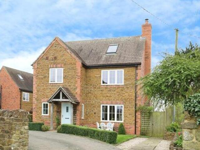 House for sale in West Northamptonshire, England