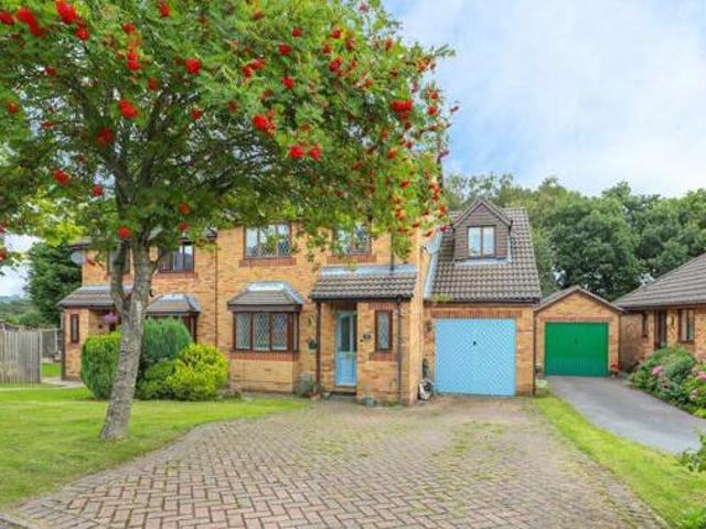 House for sale in Stubbin, Deepcar