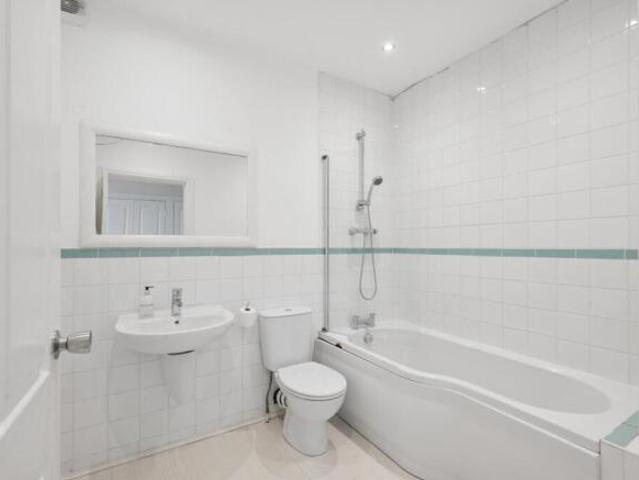 Farm for sale in Bradshaw, Bolton