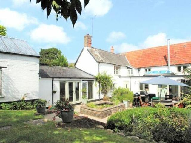 House for sale in Devizes, Wiltshire