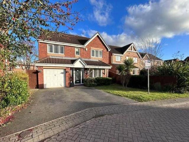 House for sale in Lakeside, South Yorkshire