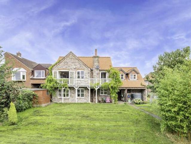 House for sale in Hyde Park, South Yorkshire