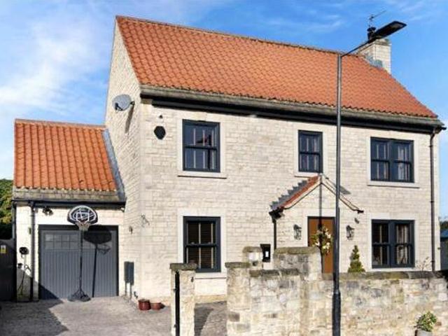 House for sale in Wadworth, Doncaster