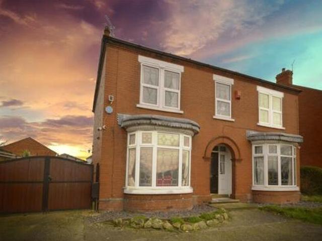 House for sale in Hatfield, South Yorkshire