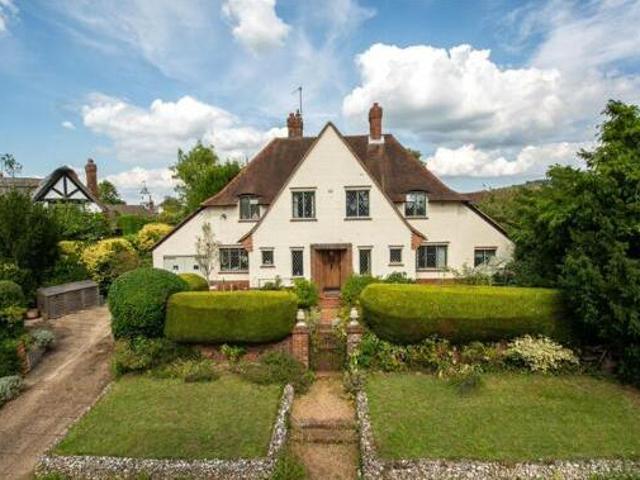 House for sale in Pachesham Park, Surrey