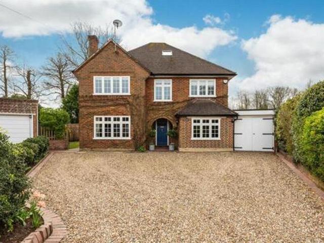 House for sale in Pachesham Park, Surrey