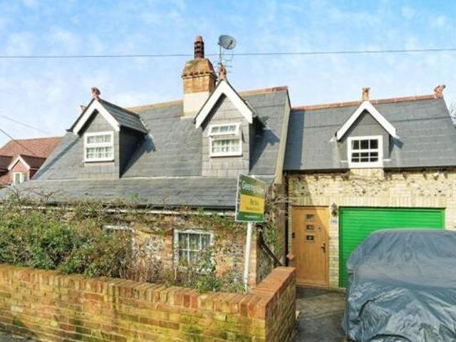 House for sale in Wingham, Dover