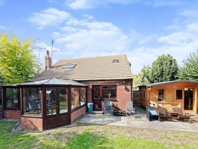 House for sale in River, Ash