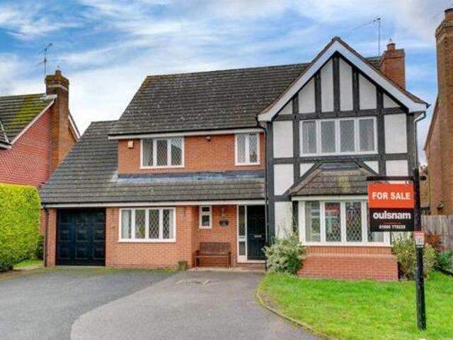 House for sale in Crookhill, Worcestershire