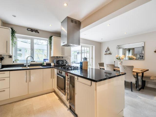 Farm for sale in Rodbourne, Swindon