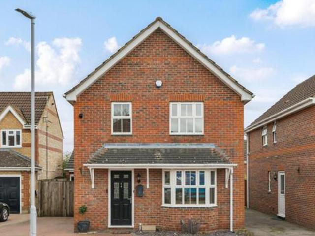 House for sale in Dunstable, Bedfordshire
