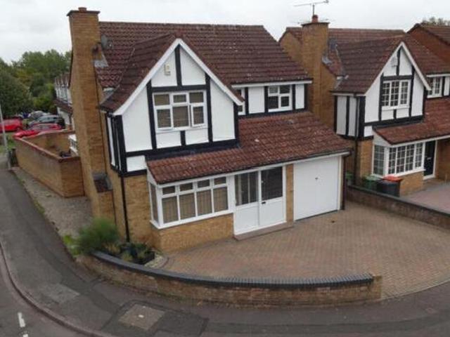 House for sale in Dunstable, Bedfordshire