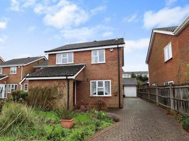 House for sale in Stipers Hill, Dunstable