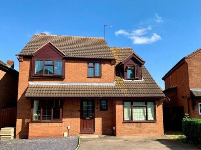 House for sale in Northampton, Northamptonshire