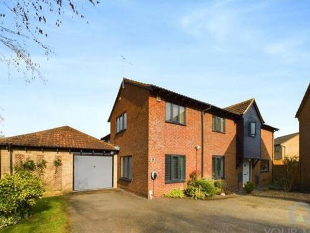 House for sale in Northampton, West Northamptonshire