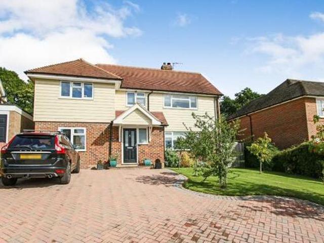 House for sale in Perryfields, West Sussex