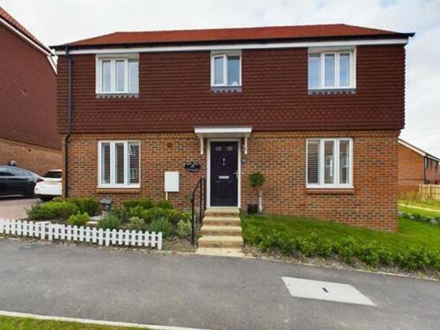 House for sale in Perryfields, West Sussex