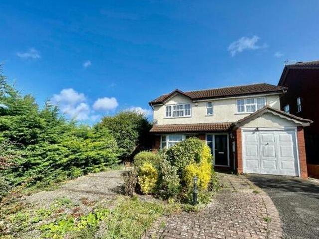 House for sale in Northampton, Northamptonshire