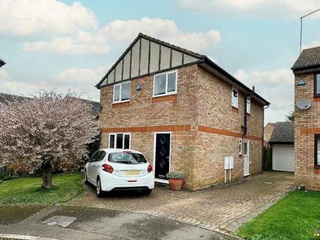 House for sale in Northampton, Northamptonshire
