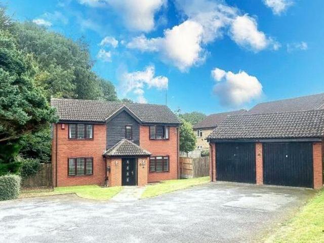 House for sale in Northampton, Northamptonshire
