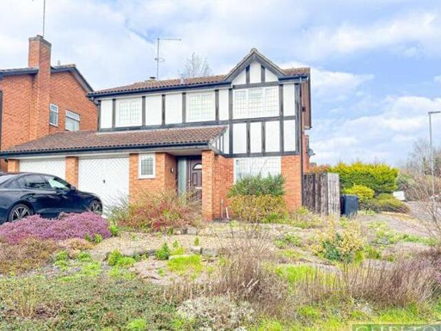 House for sale in Northampton, Northamptonshire