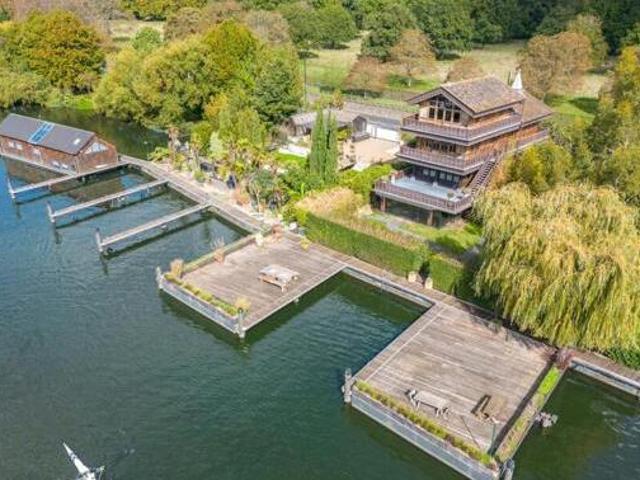 House for sale in Blackhills, Surrey