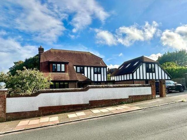 House for sale in Upperton, Eastbourne