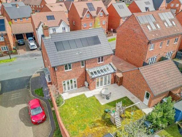 House for sale in Crowdhill, Helford