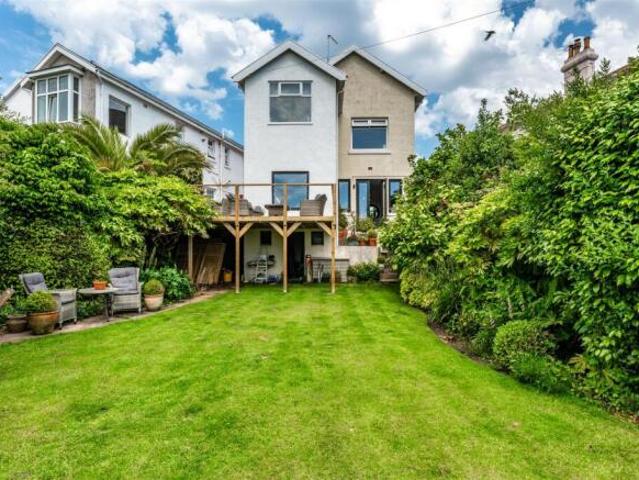 Farm for sale in Brynmill, Swansea