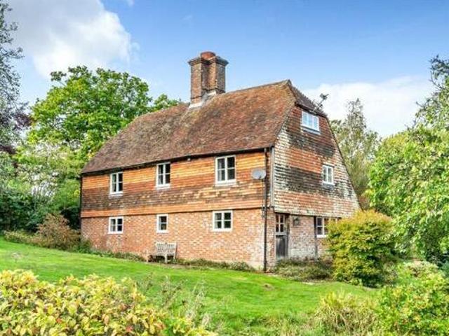 House for sale in The Butts, Kent