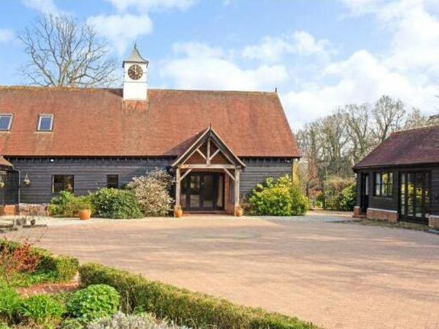 House for sale in The Butts, Kent