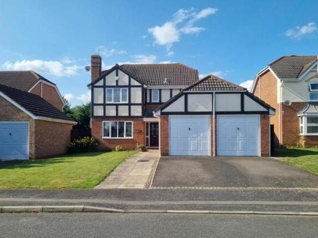House for sale in Northampton, Northamptonshire