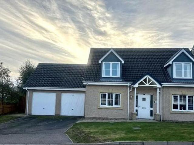 House for sale in Elgin, Scotland