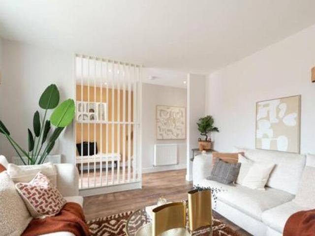 House for sale in Rossmore, Cheshire