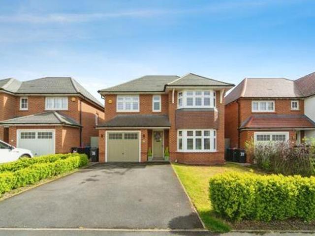 House for sale in Rossmore, Cheshire