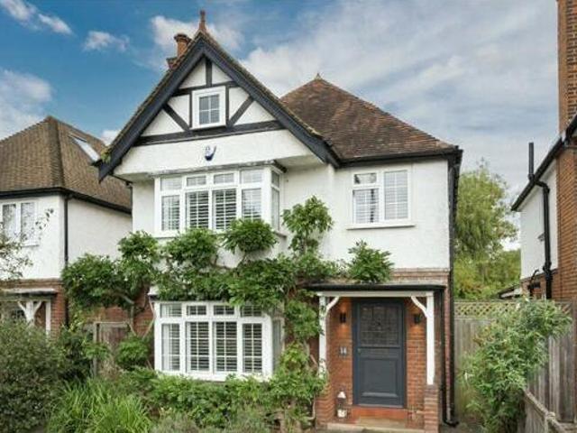 House for sale in Lower Green Esher, Blackhills