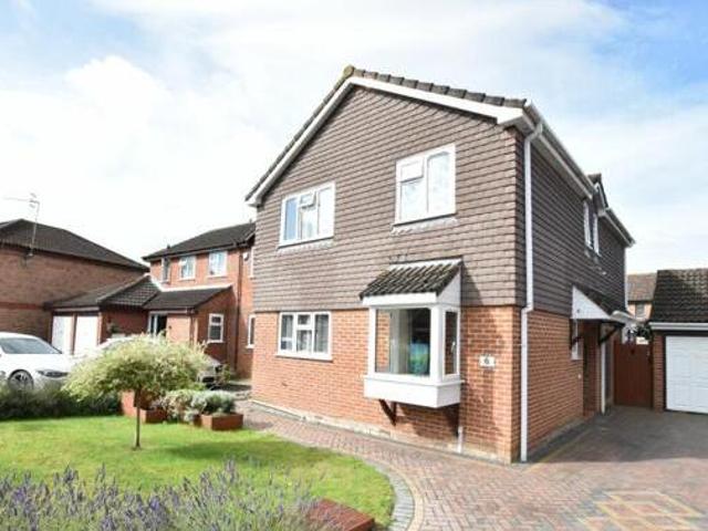 House for sale in Crookhill, Worcestershire