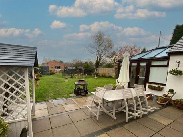 House for sale in Crookhill, Worcestershire