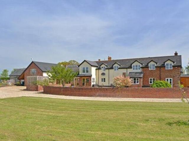 House for sale in Watergate, Devon