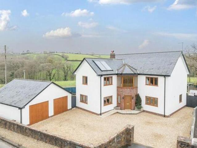 House for sale in Watergate, Devon