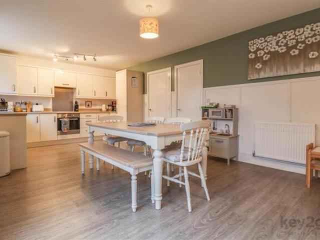Farm for sale in Aston cum Aughton, Aston