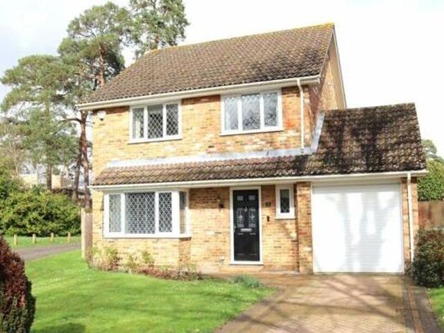 House for sale in Farnborough, Hampshire